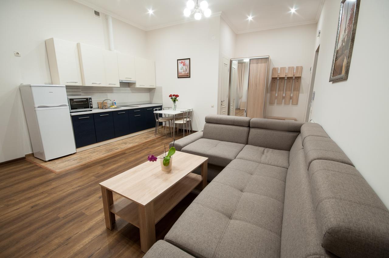 Wonderful Flat On City Center Uzhhorod Εξωτερικό φωτογραφία