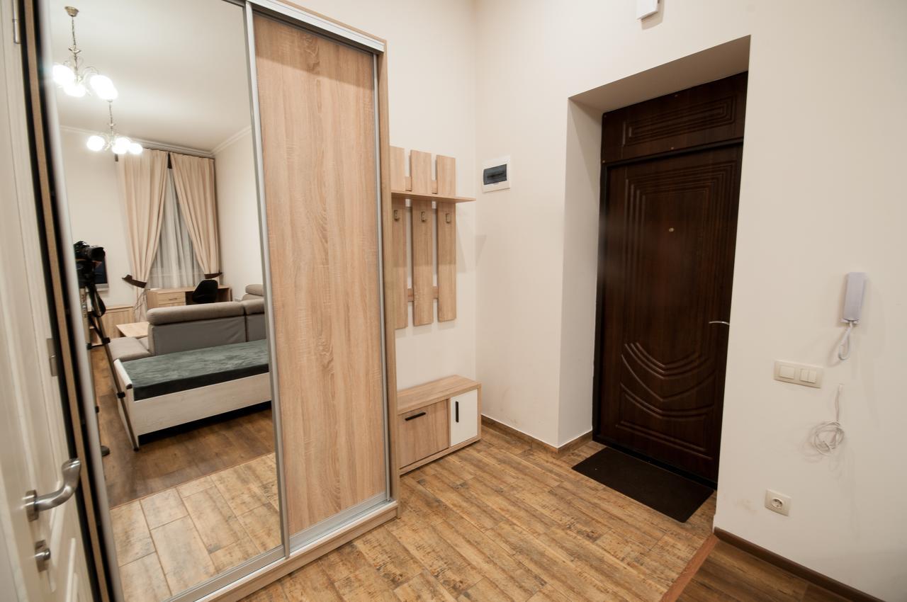 Wonderful Flat On City Center Uzhhorod Εξωτερικό φωτογραφία